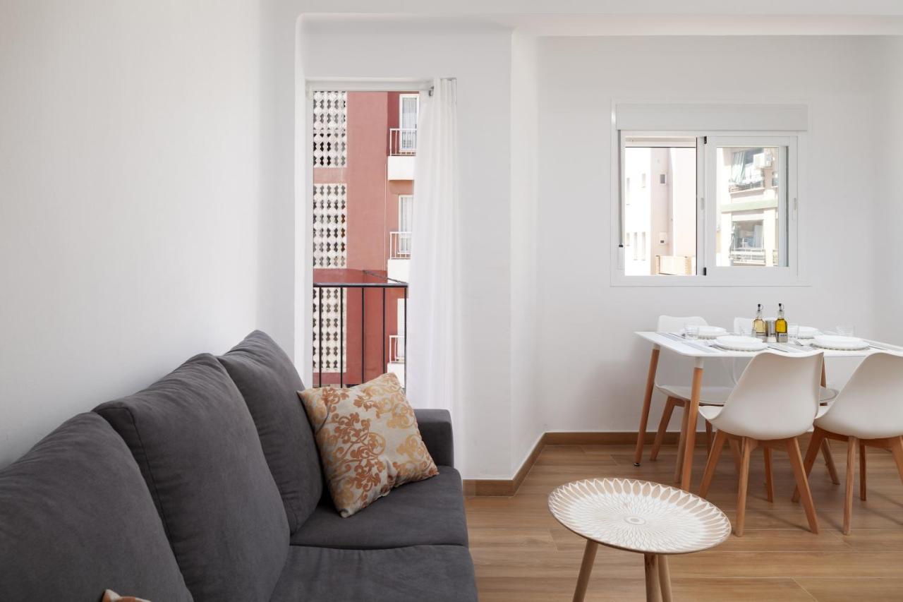 Apartamento Nuria Torre Del Mar Ngoại thất bức ảnh