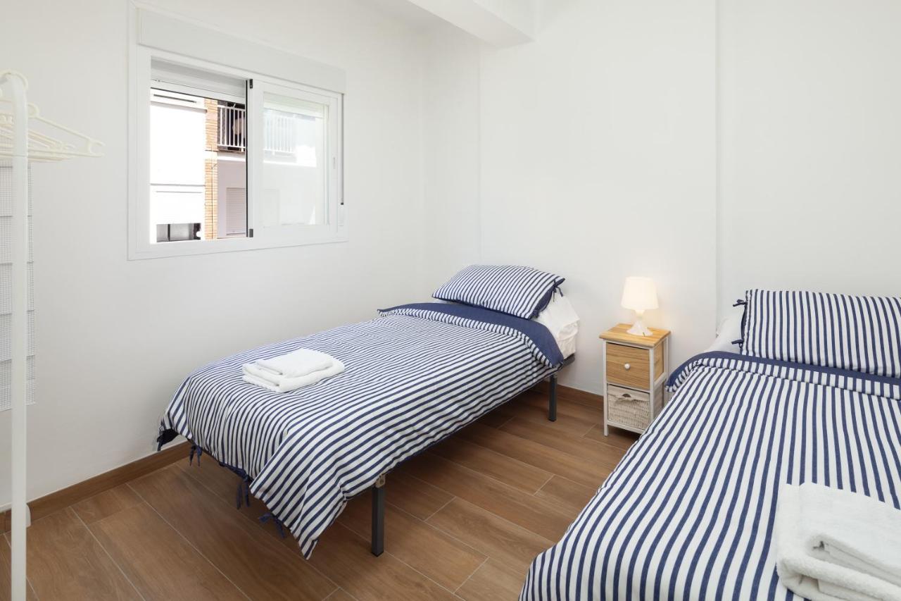 Apartamento Nuria Torre Del Mar Ngoại thất bức ảnh