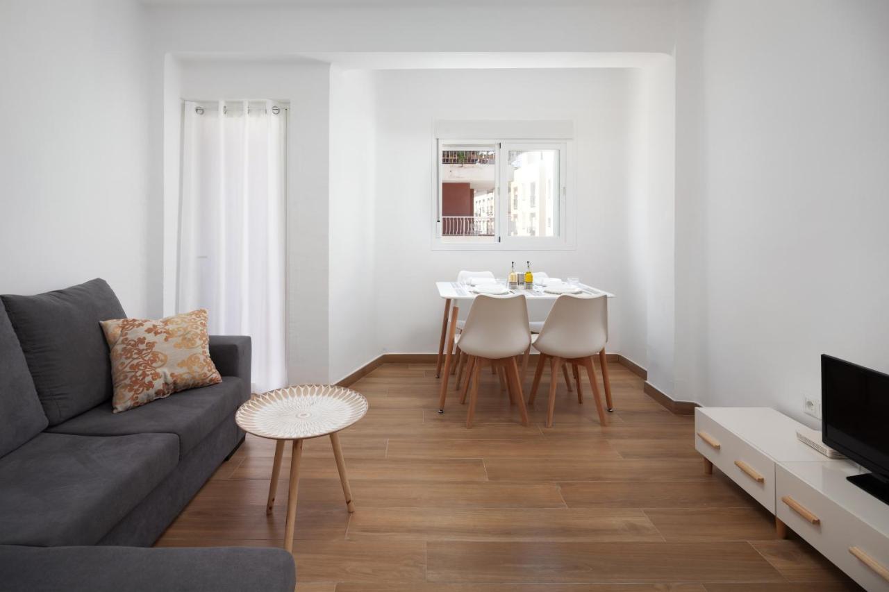 Apartamento Nuria Torre Del Mar Ngoại thất bức ảnh