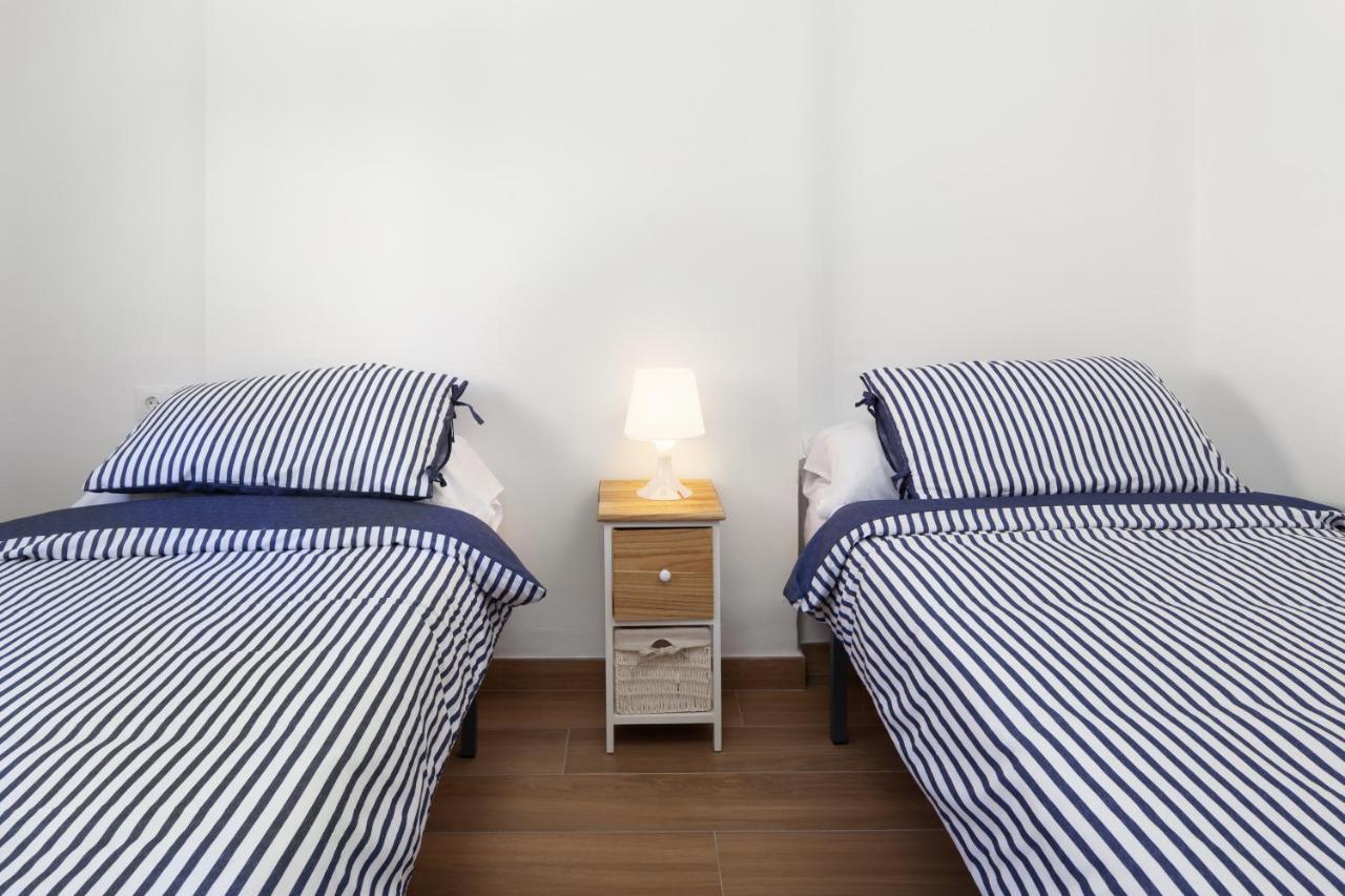 Apartamento Nuria Torre Del Mar Ngoại thất bức ảnh