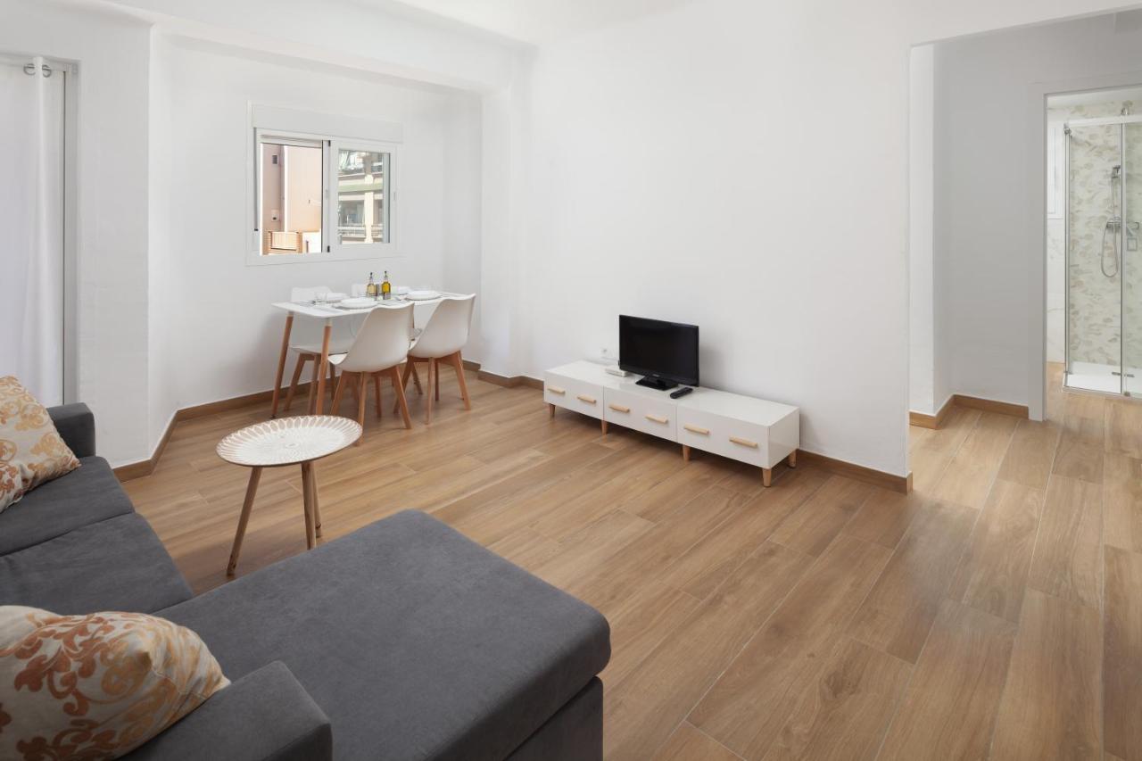 Apartamento Nuria Torre Del Mar Ngoại thất bức ảnh
